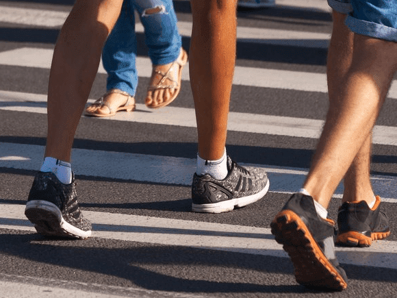 02. Kuqiniswa imikhankaso yokuphepha kwabahamba ngezinyawo