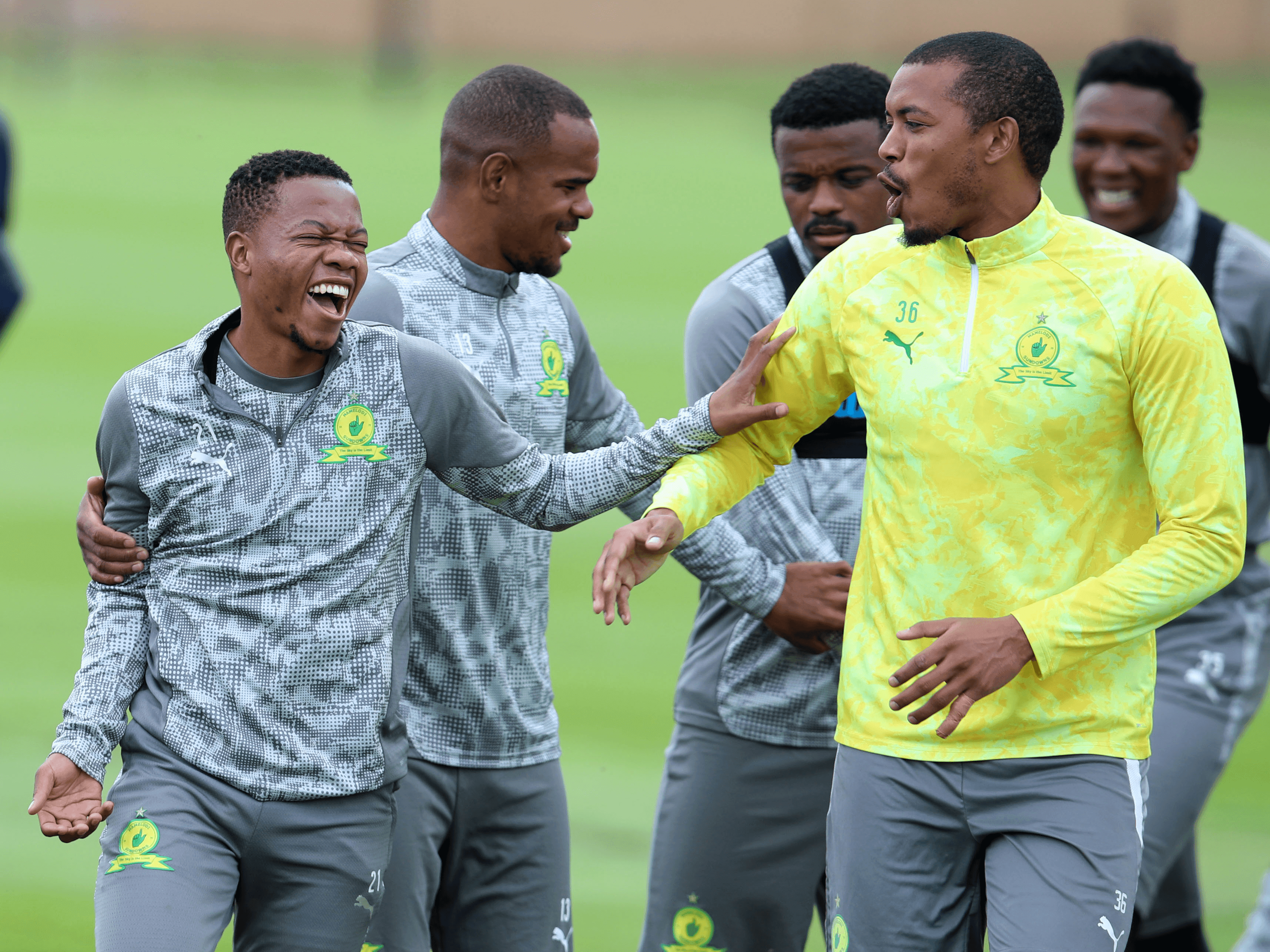 18. Uvuselele inkontileka umdlali oyifenisha kwiDowns