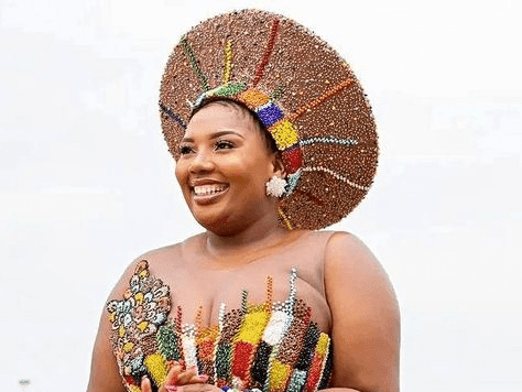 08. Isho ukuzigqaja ngobu-Afrika i-theme iMarvels of Mzansi