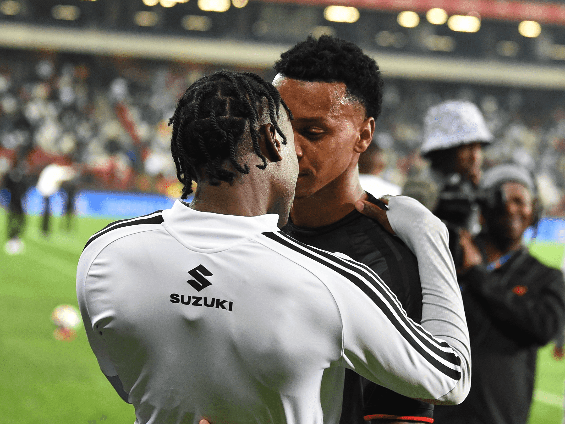 17. Umqeqeshi wePirates nesexwayiso kubadlali