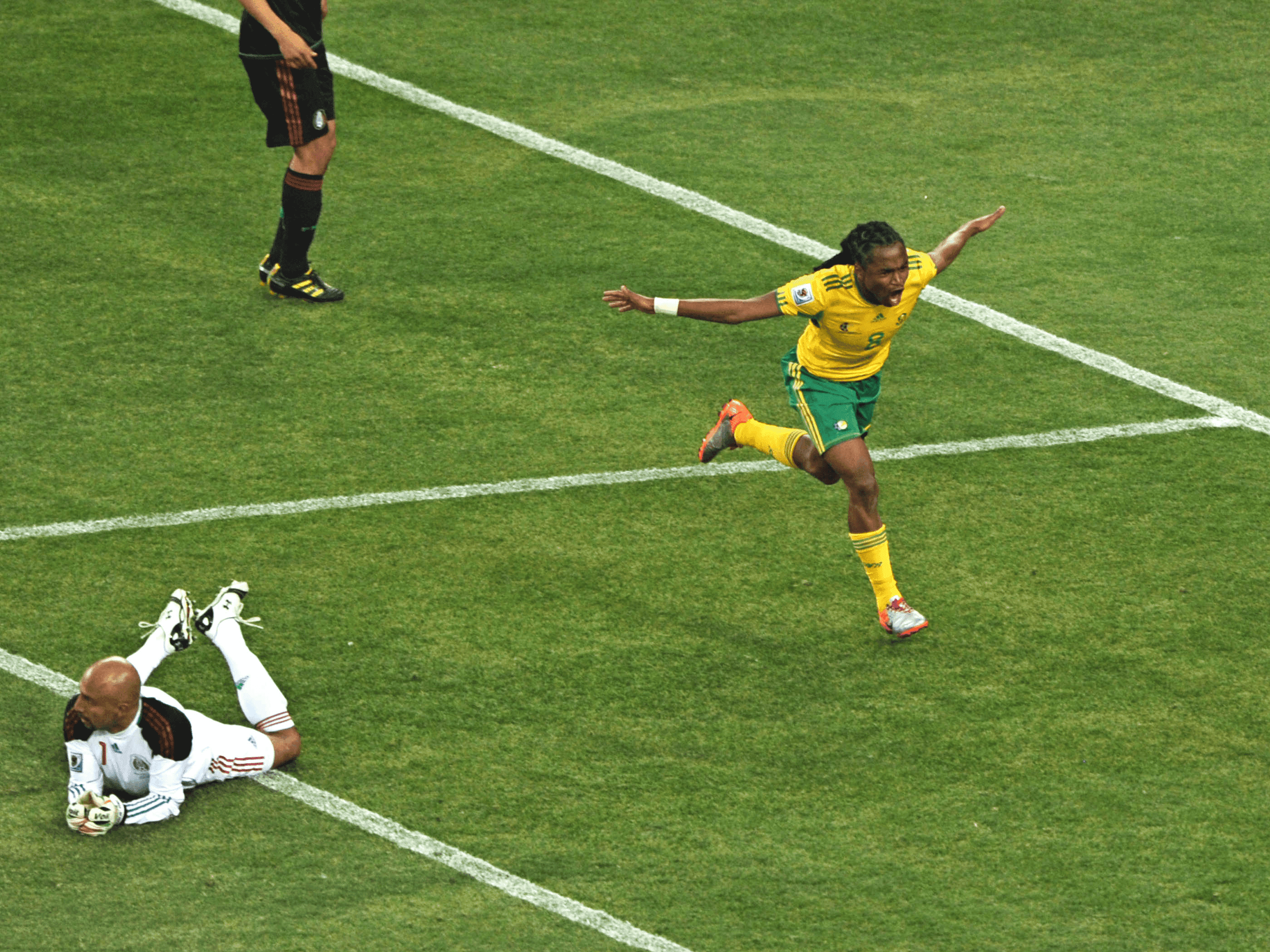 19. Kunconywa iPSL ngengcwenga yeBafana