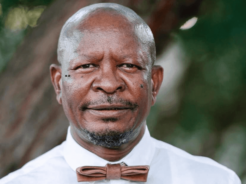 15. Imibono - Don Mlangeni