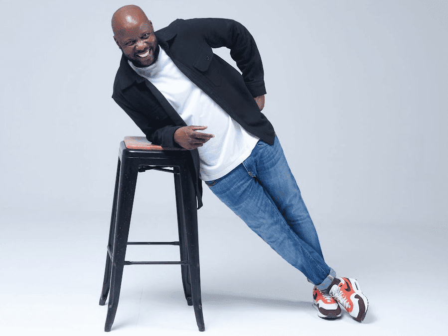 08. USifiso Nene kumkhulisile emahlayeni ukusebenzisa nesiNgisi 