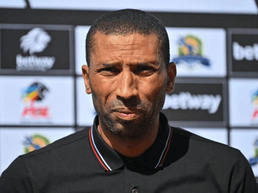 20. Useshoda ngomgadli ongalibheki ipali umqeqeshi wePirates