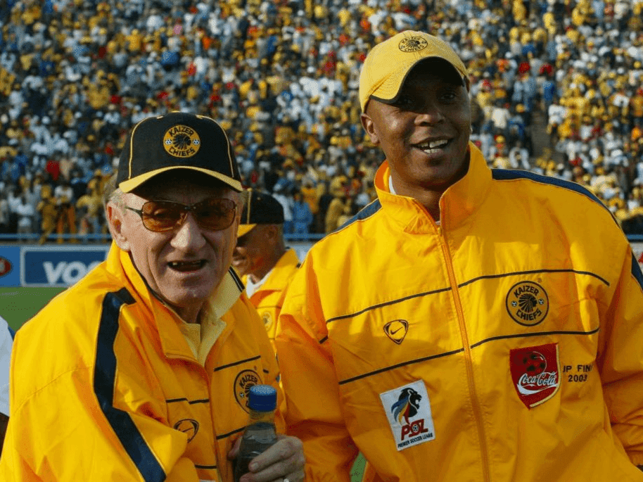 18. 'Uhlalelwe wumsebenzi onzima umqeqeshi weChiefs'
