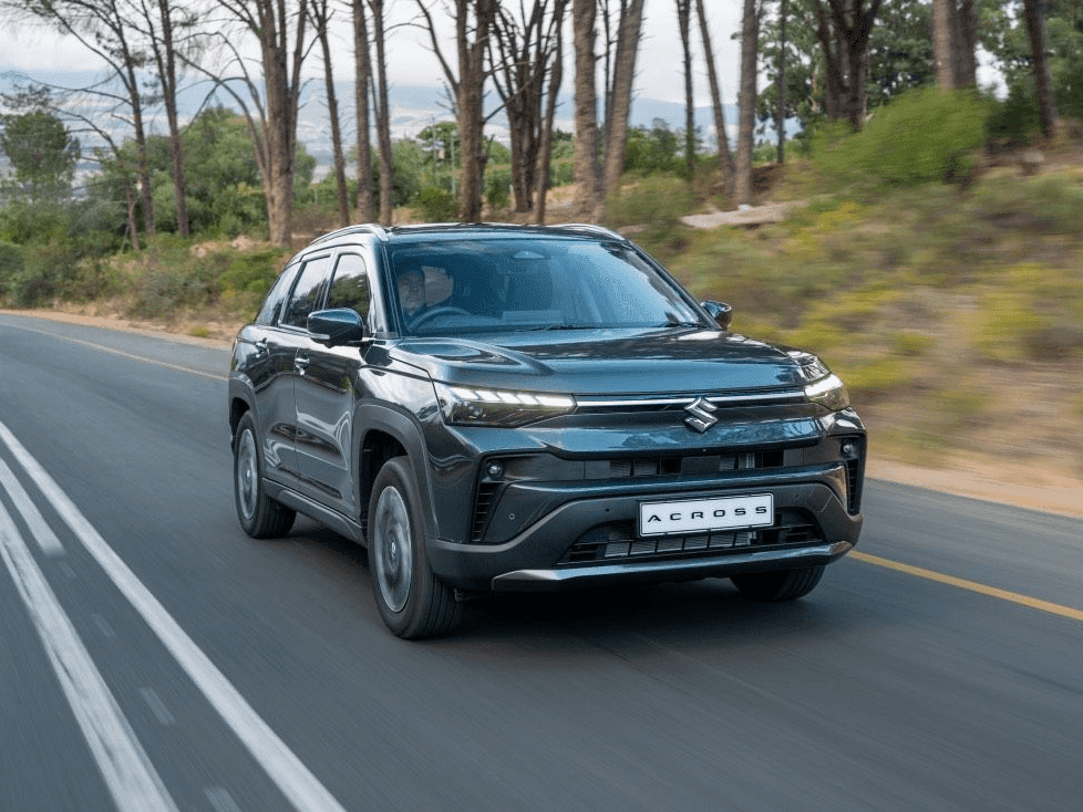 13. Izokhethwa ngabagada iphakethe iSuzuki Across Hybrid