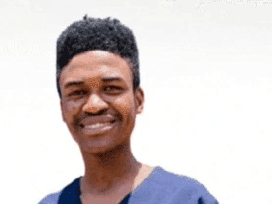 05. Sitholwe silenga eduze kwenyuvesi  isitshudeni saseDUT ebesinyamalele