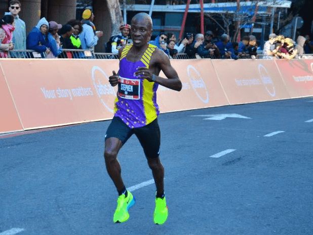 21. Bafuna yenyukele ezingeni lomhlaba iSanlam Marathon