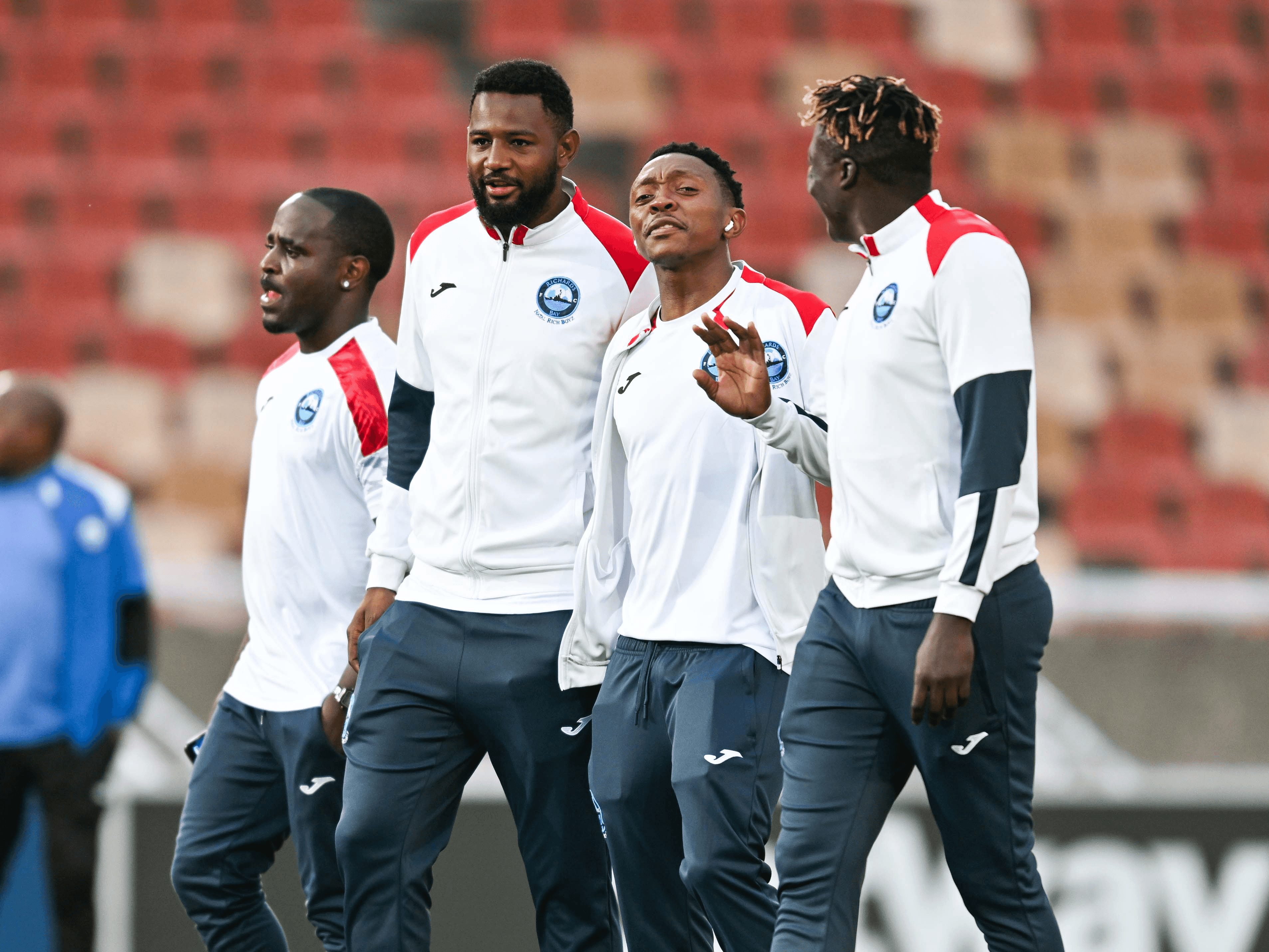 17. Umqeqeshi ufuna bazigqamise ngeBucs abadlali beBay FC