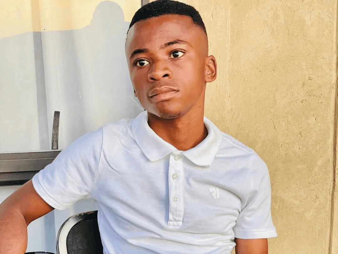 03. Umculi uzifela ngomaskandi ukudlula imfundo