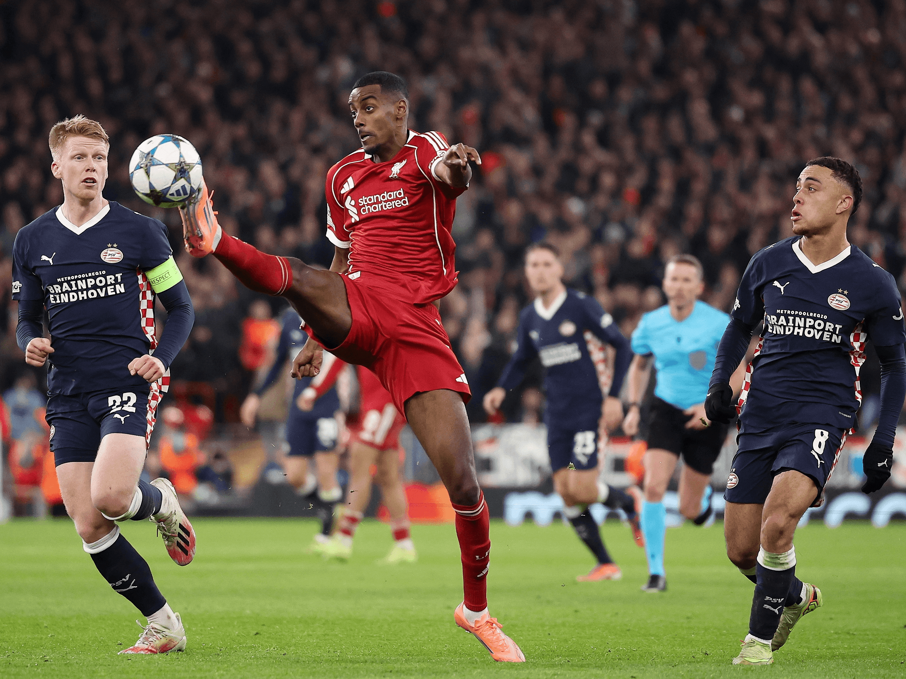 23. Uvuma eyokushisa kwensimbi umqeqeshi weLiverpool