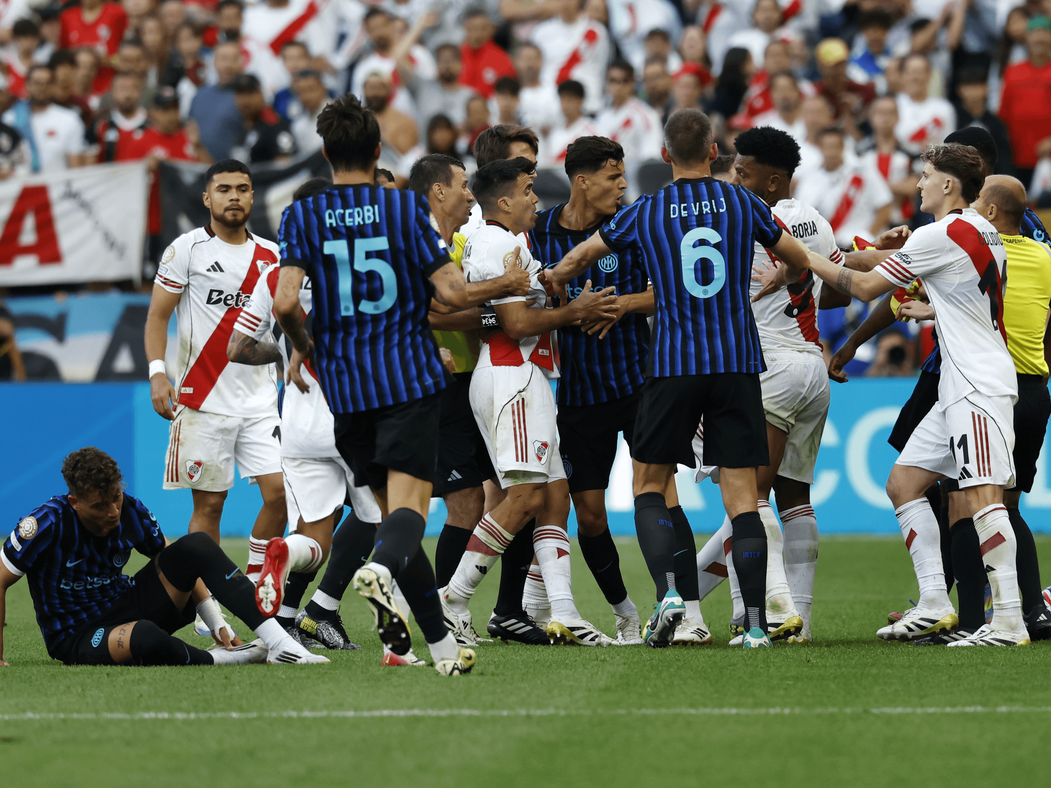 19. Uphumela obala ngezifiso ze-Inter Milan