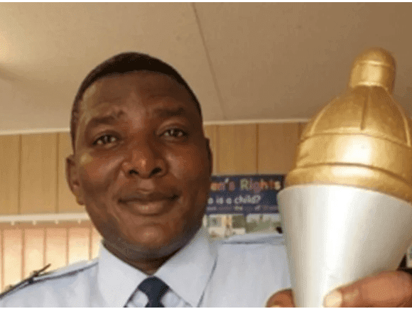 05. Luselude ukhalo kolokugwetshwa kwesikhulu samaphoyisa esamukela intshontsho