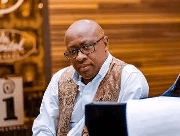 08. UDon Laka uthembisa ulozolo koweSymphony By The Water