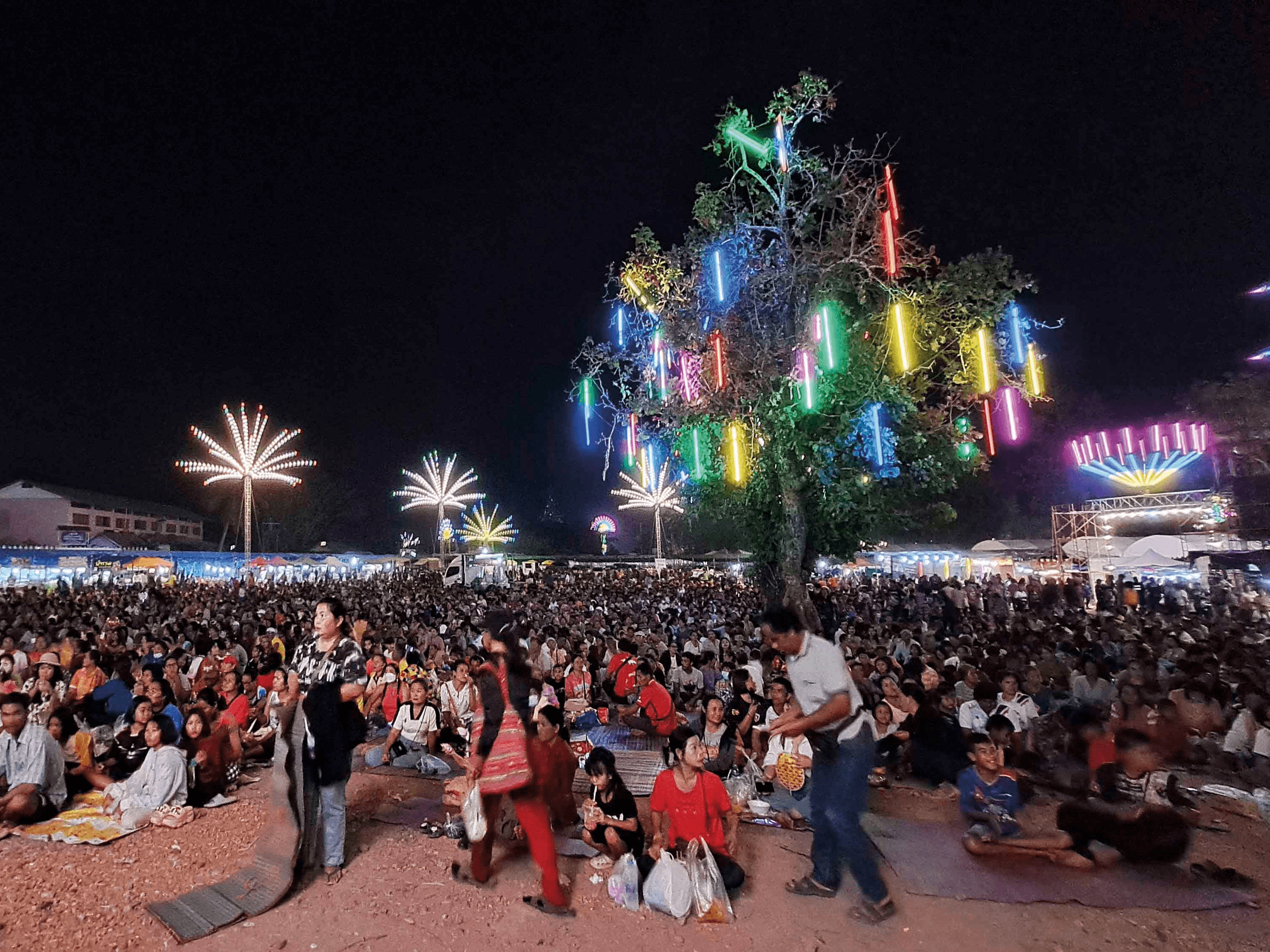 ลองอ่าน 469 เดิกดื่นจนซอดแจ้ง เรื่องเว่านัวหัวม่วนของคนมักฟังลำ