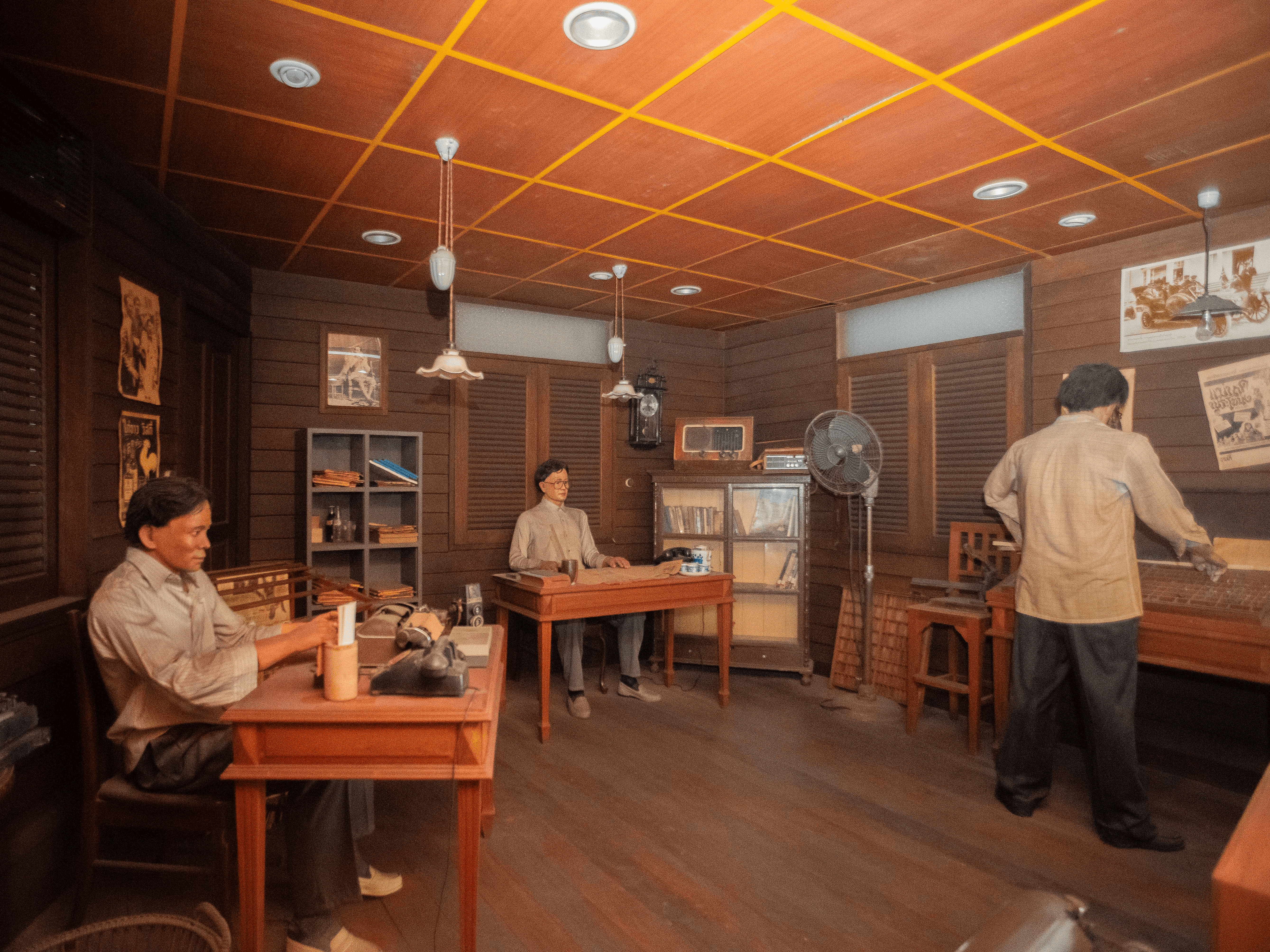 489 Hidden (in) Museum เสียงของหนังสือพิมพ์