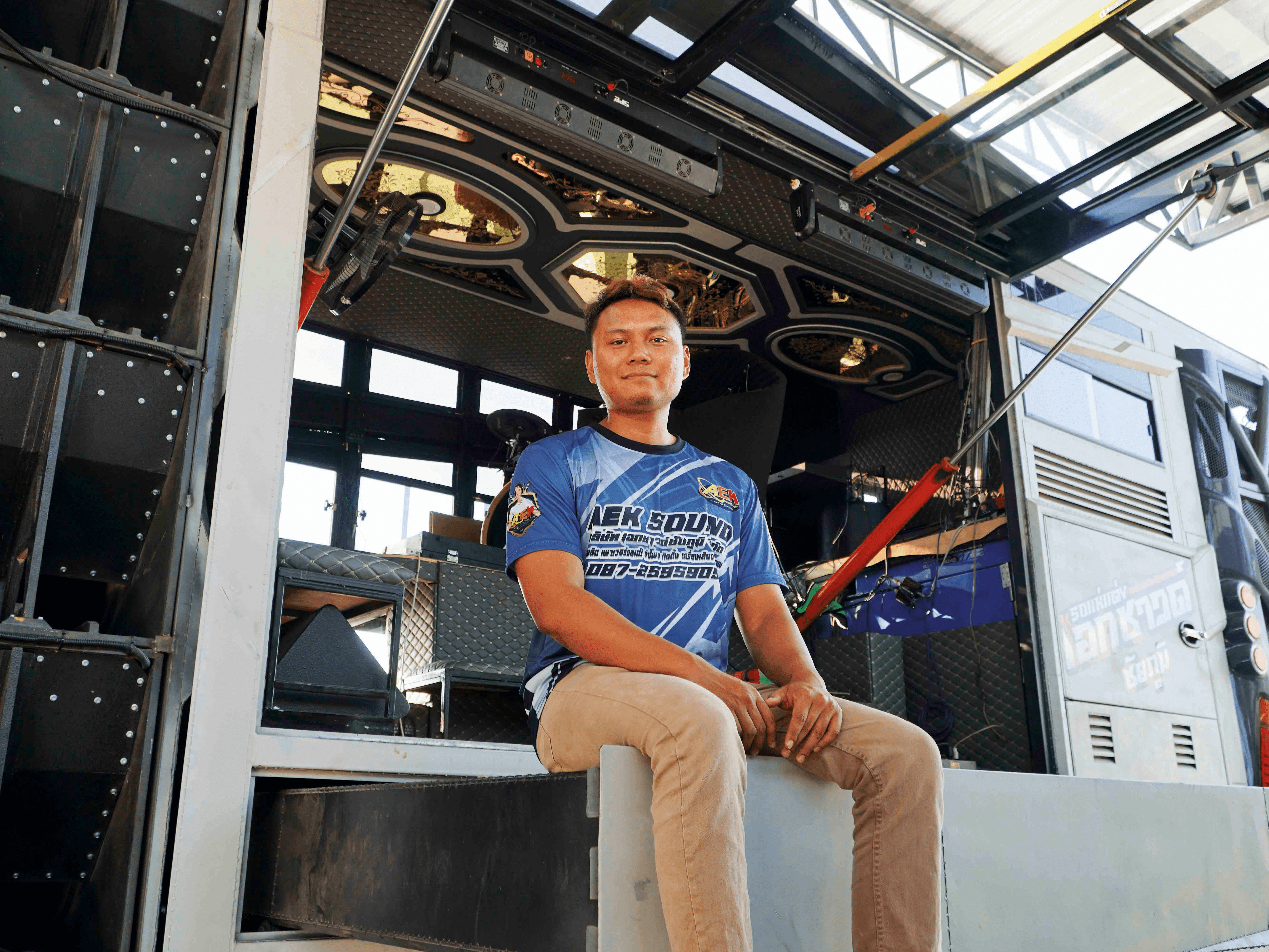 ลองอ่าน 469 เปิดบ้านรถแห่ เอกซาวด์ ชัยภูมิ