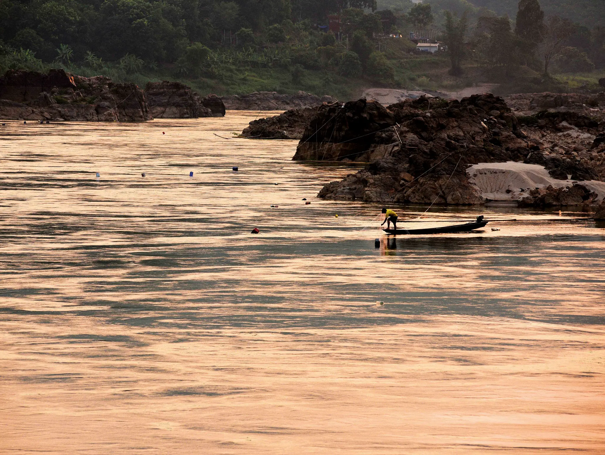 476 ลวงโขง แม่น้ำมีเจ้าของ