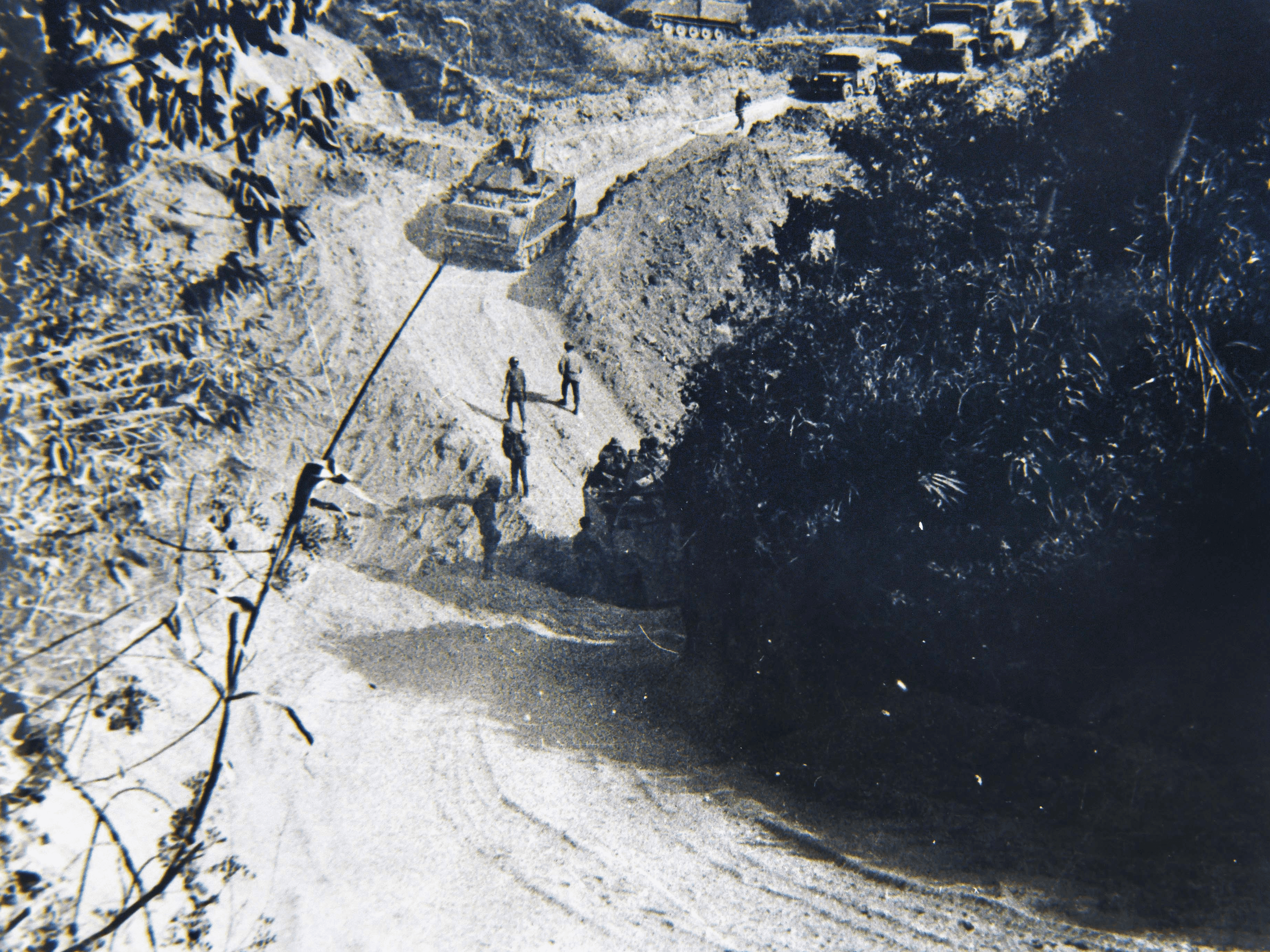 488 PIC (พลิก) STORY เส้นทางโฮจิมินห์