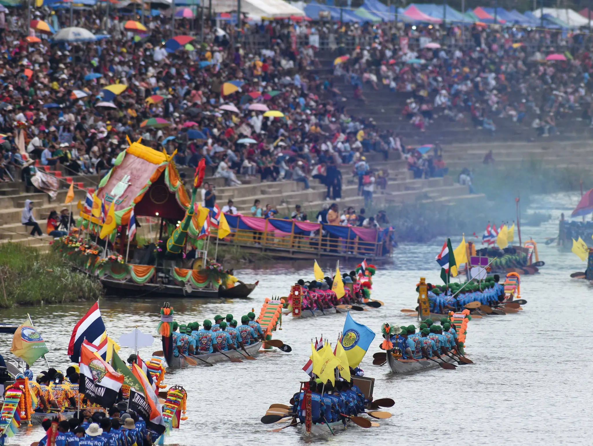 ลองอ่าน 498 เรือรับเสด็จพระพุทธเจ้า ขึ้นโขนชิงธง ออกพรรษาที่หลังสวน