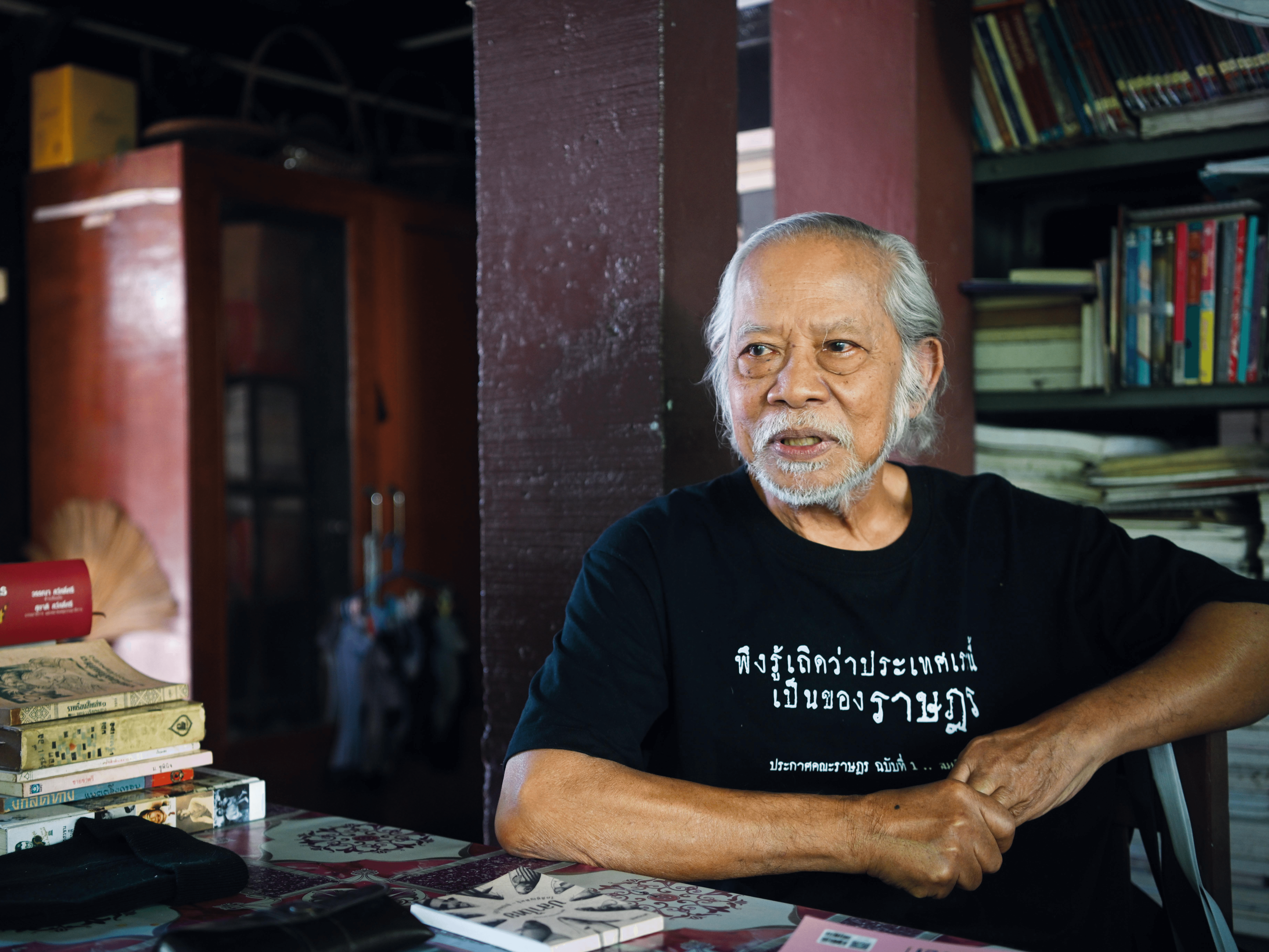 ลองอ่าน 493 สัมภาษณ์ สุชาติ สวัสดิ์ศรี นักเขียนอาวุโส ศิลปินราษฎร