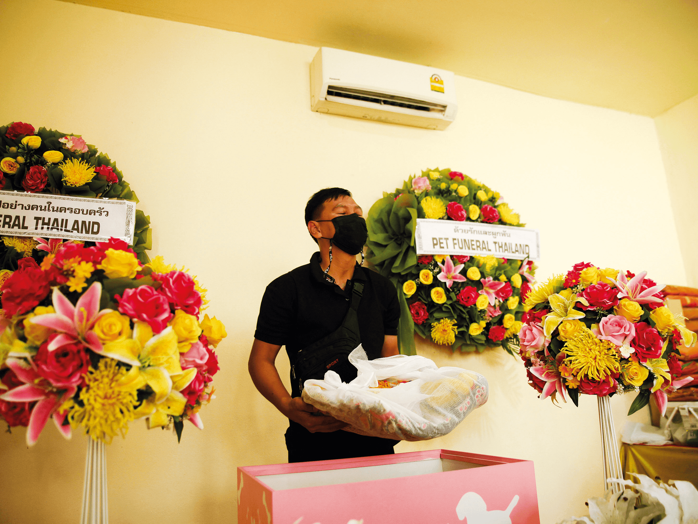 ลองอ่าน 470 ในโลงศพเล็ก ๆ นั้น เต็มไปด้วยความรัก