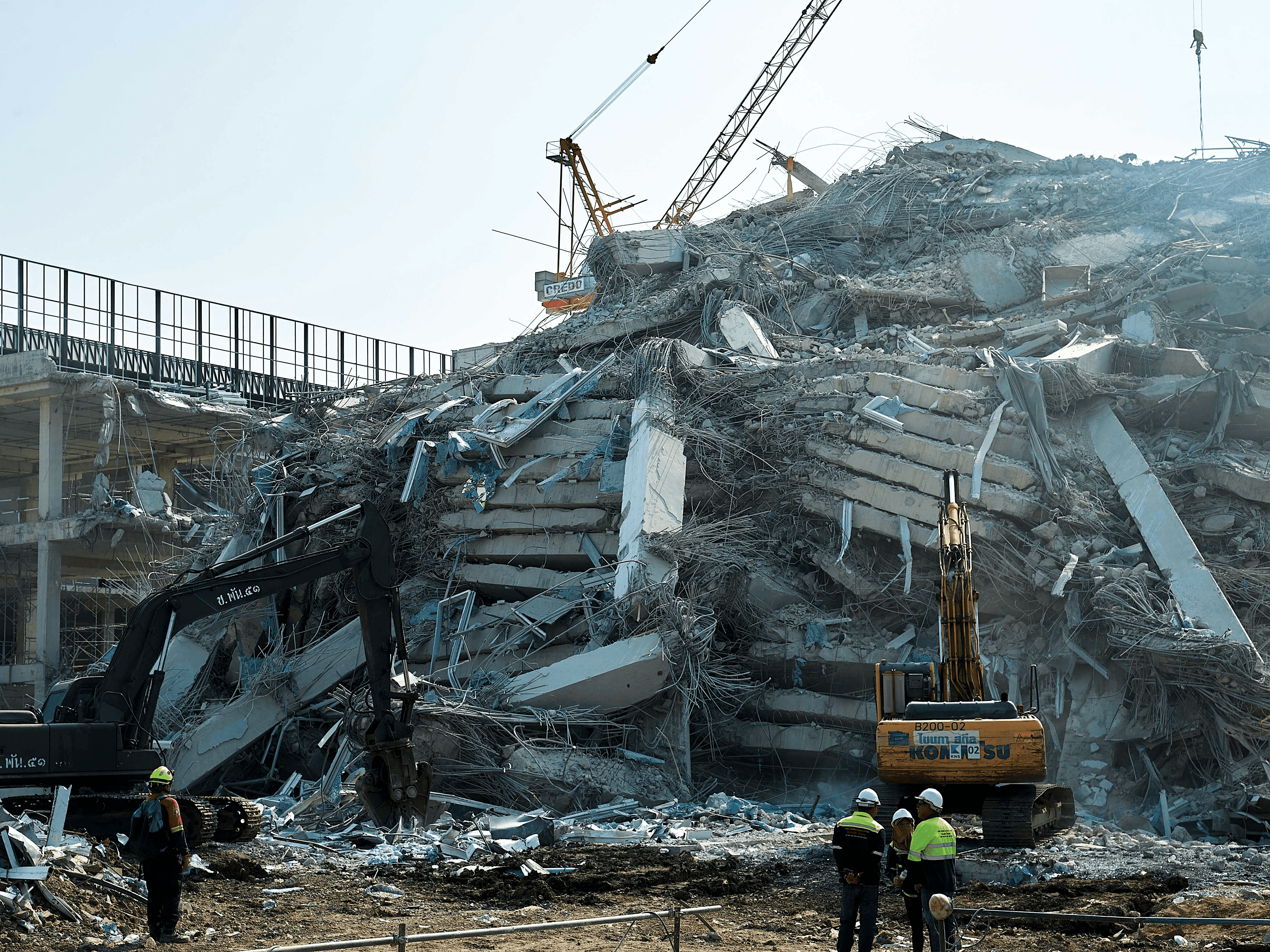 ลองอ่าน 483 สารคดีบันทึก แผ่นดินไหวใหญ่ ๒๕๖๘ ตึกถล่ม โกลาหลทั่วกรุง