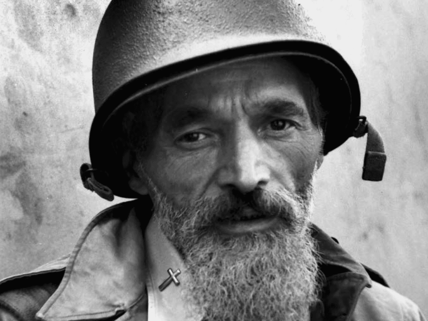 490 PIC  (พลิก) STORY “บาทหลวง” ในสงครามกลางเมือง